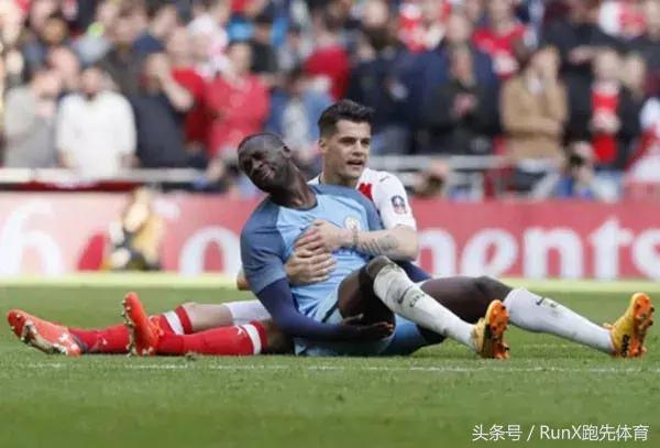 亚亚图雷目前在哪个队,亚亚图雷谈阿扎尔