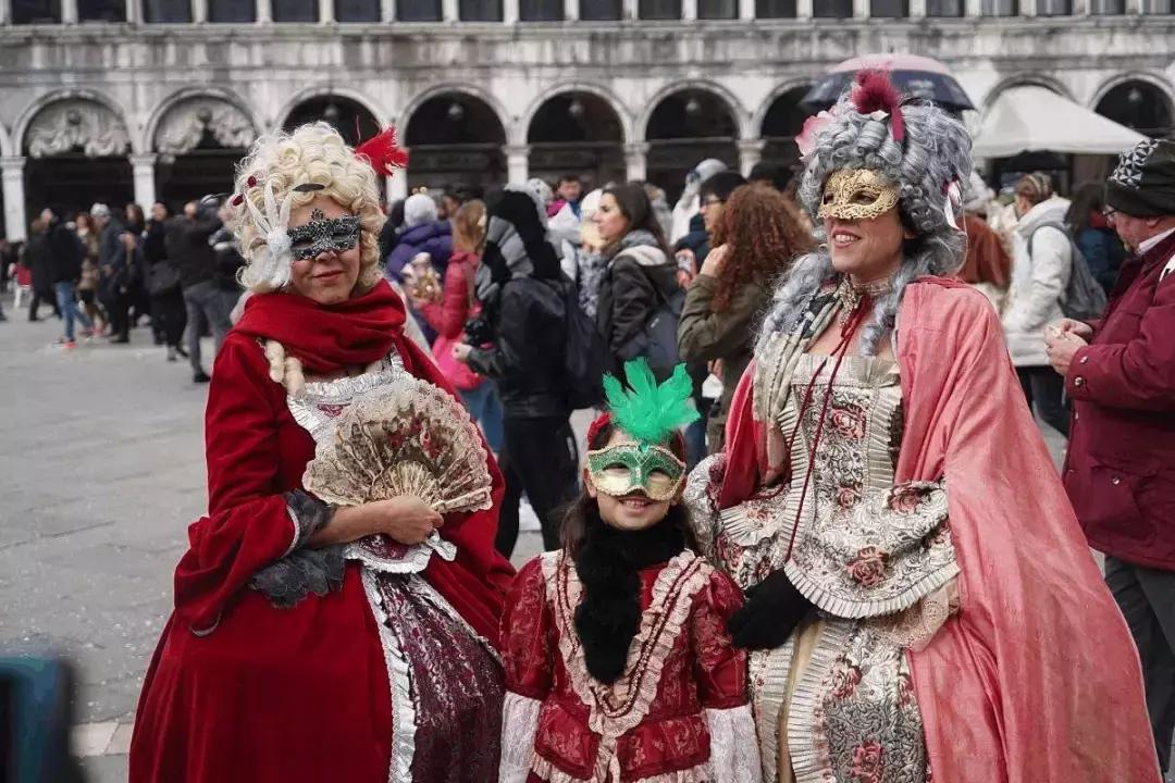 燃烧吧!军武!第三届军武嘉年华不能没有你,这次我们共唱战歌!