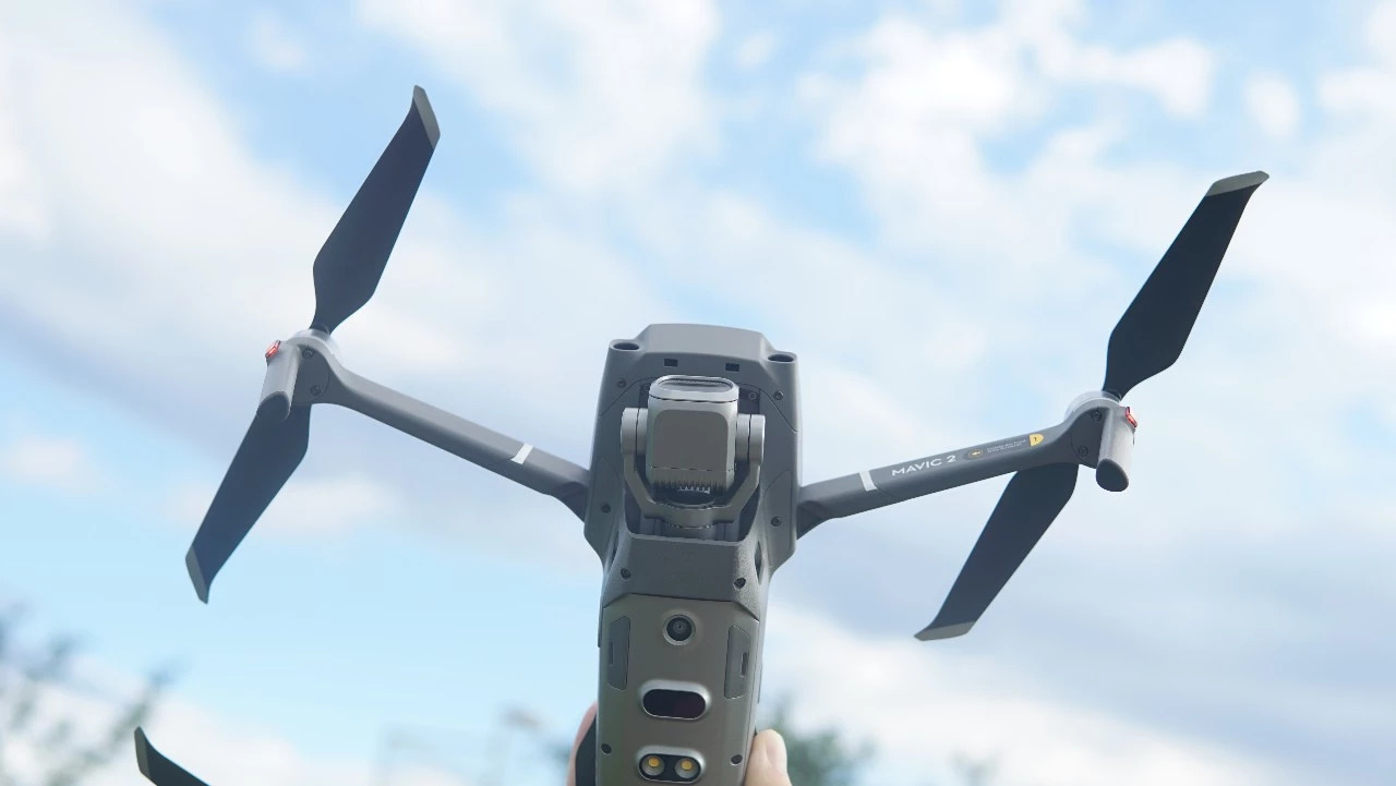 大疆mavic3无人机,大疆mavic2怎么连接手机