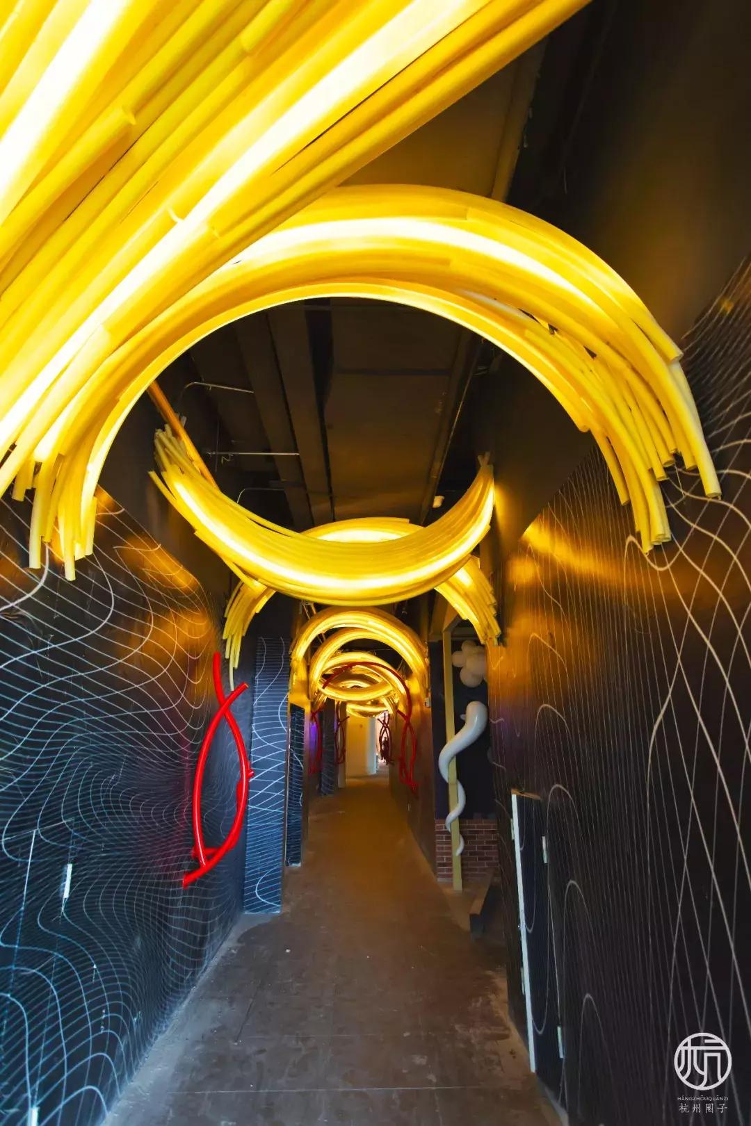 实拍大悦城！傲娇小公举“Molly”带你揭秘！