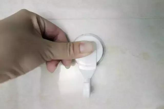 挂钩易掉教你一招挂再重也不会掉,挂钩总是掉