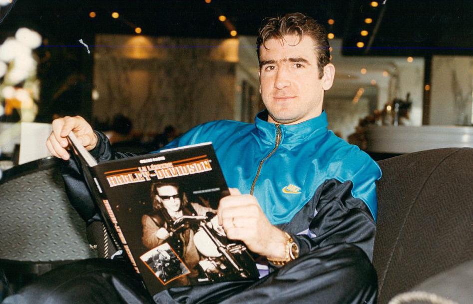 实况曼联国王坎通纳,曼联国王坎通纳退役拍电影