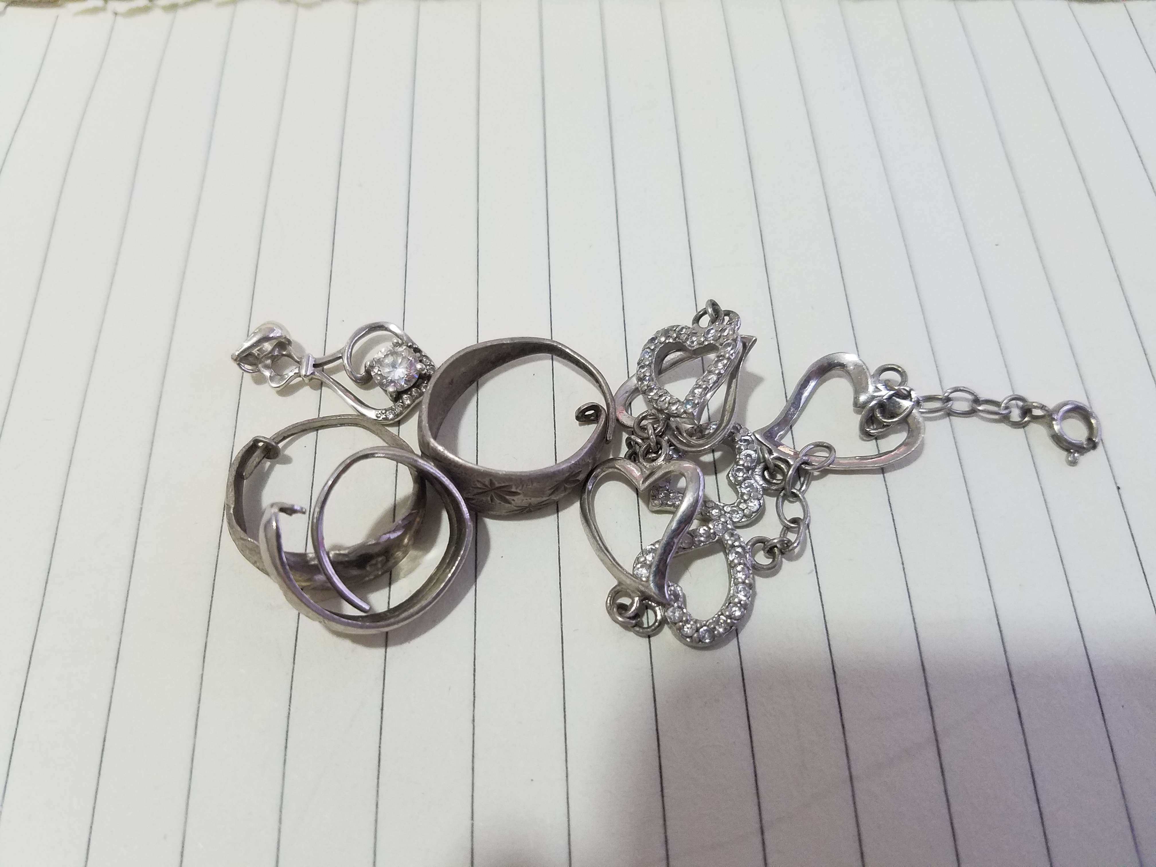 家里金银首饰不见了怎么办,家里不戴的银手镯怎么处理