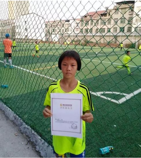 黄冈足球学校,厉害了足球少年