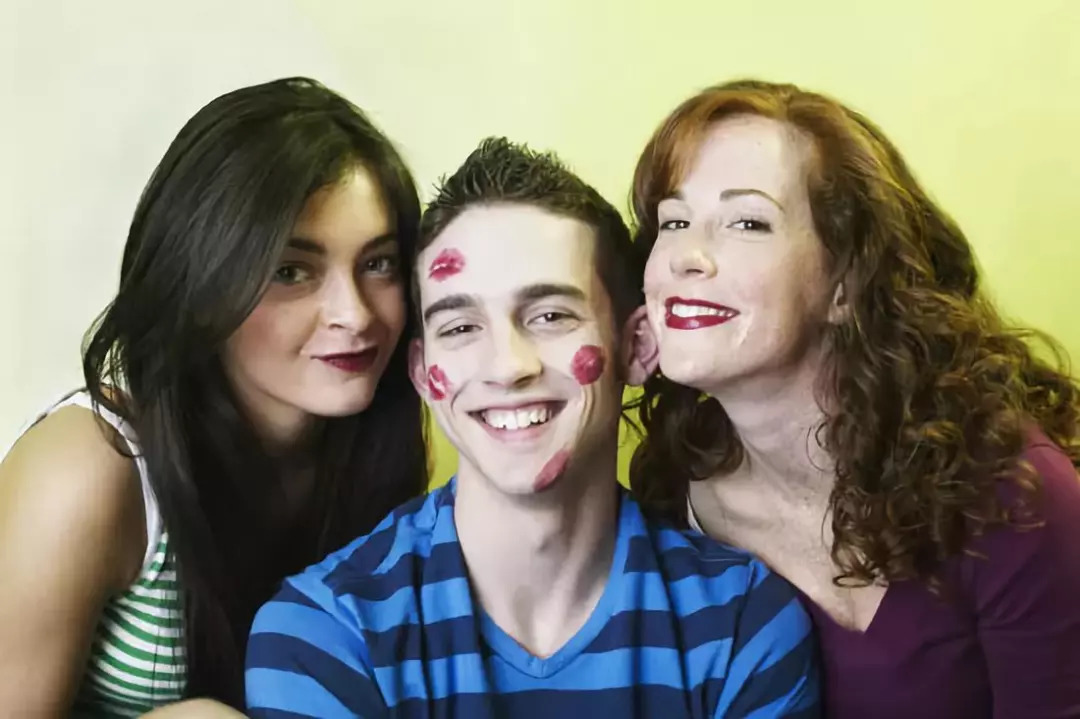 杩欐牱鐨勬福鐢蜂綘浼氬師璋呭悧,杩欐牱鐨勬福鐢蜂綘鑳芥帴鍙楀悧