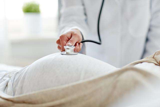 胎宝宝是怎么知道妈妈跟他说话的,孕早期和宝宝说话宝宝能感觉到吗