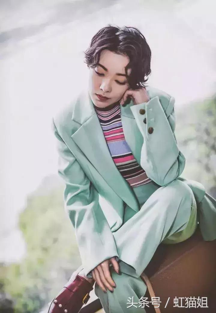 适合圆脸显年轻的齐刘海造型,剪个刘海换个人发朋友圈