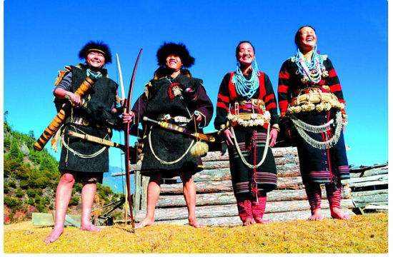 中国人口最少的民族是哪个民族啊,中国人口最少的民族是什么民族