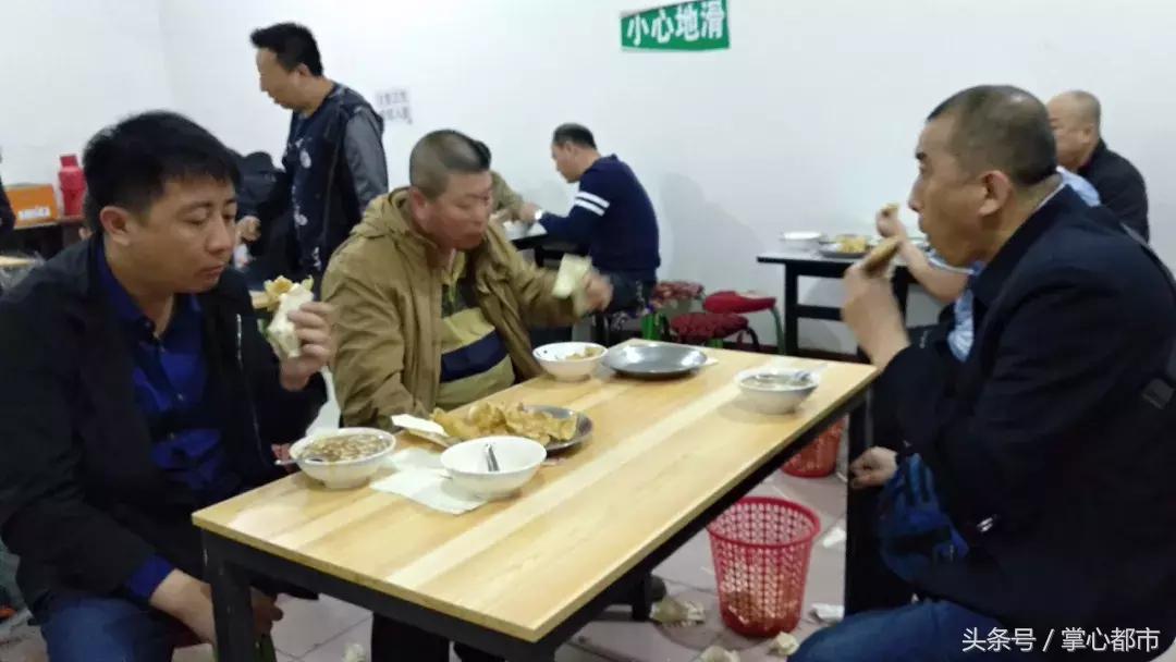 寻味涿州用一道菜征服食客,涿州鼓楼豆腐脑