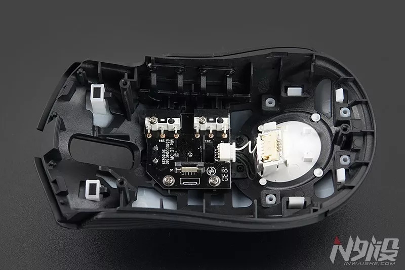 雷蛇曼巴眼镜蛇鼠标偶尔失灵,雷蛇曼巴眼镜蛇无线版用什么微动