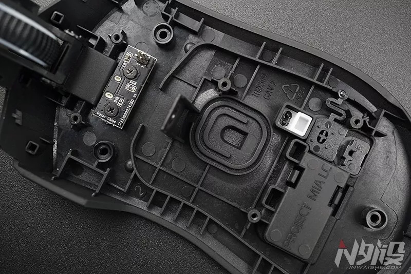 雷蛇曼巴眼镜蛇鼠标偶尔失灵,雷蛇曼巴眼镜蛇无线版用什么微动