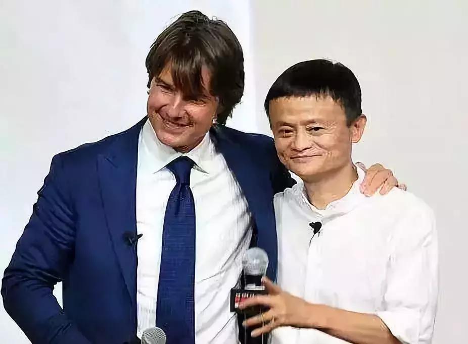 汤姆克鲁斯壮志凌云摩托车,汤姆克鲁斯开飞机