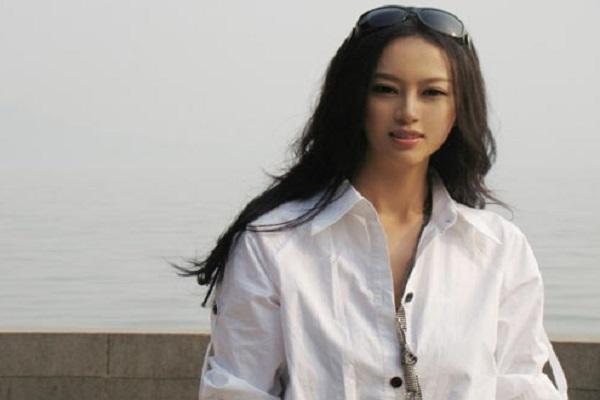 她曾是娱乐圈的红人,她曾是娱乐圈一姐