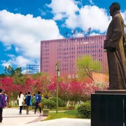 不负青春不负韶华砥砺前行,不负青春砥砺前行不负韶华