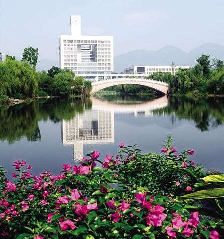 不负青春不负韶华砥砺前行,不负青春砥砺前行不负韶华