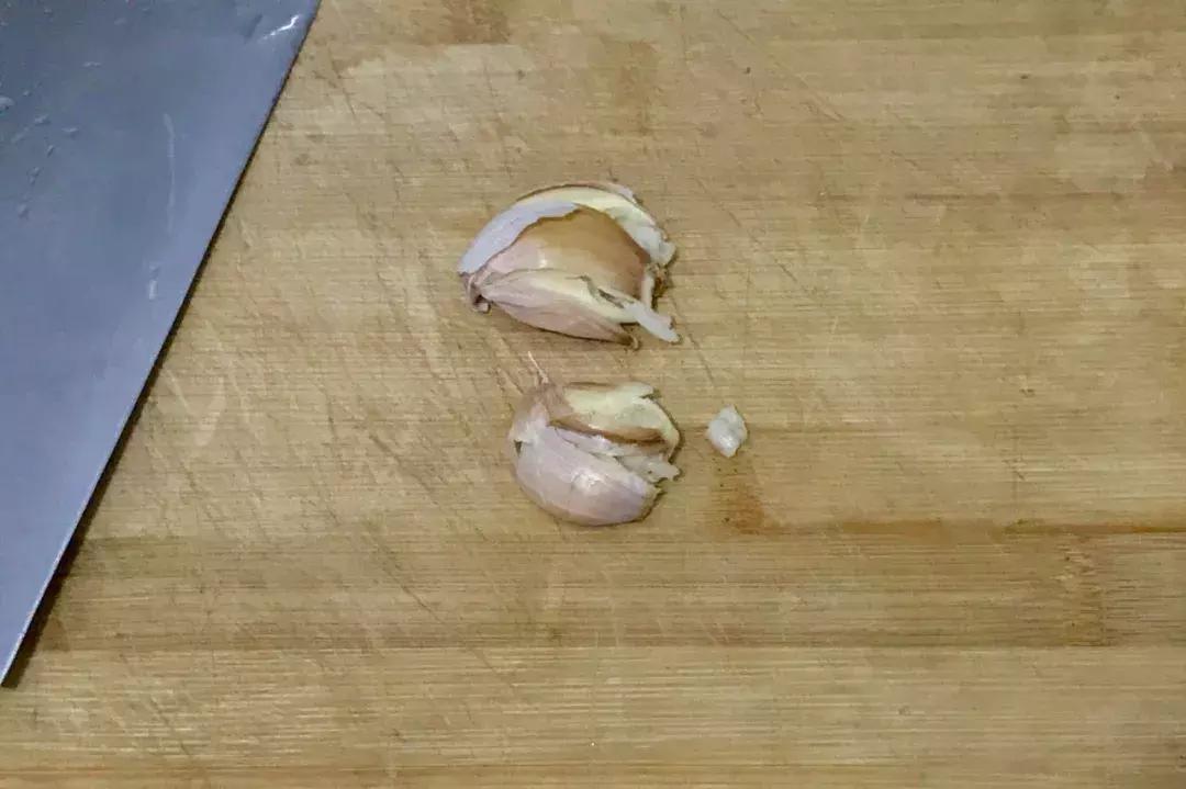 剥蒜的最快方法,剥蒜种最快的方法视频