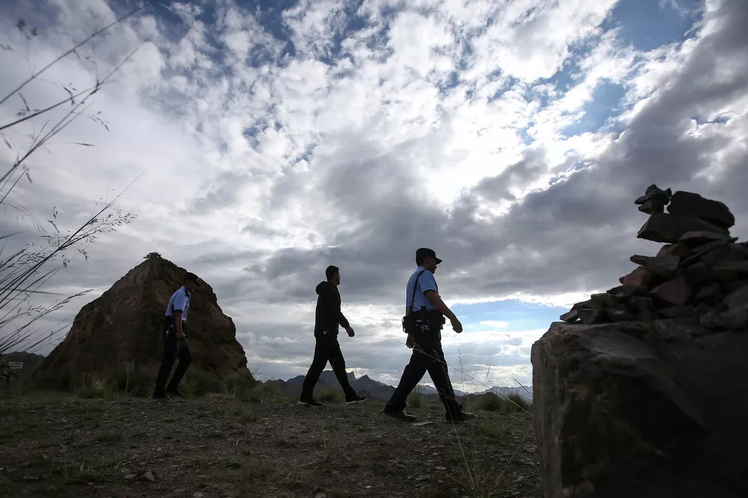 守护“九层妖楼”的宁静