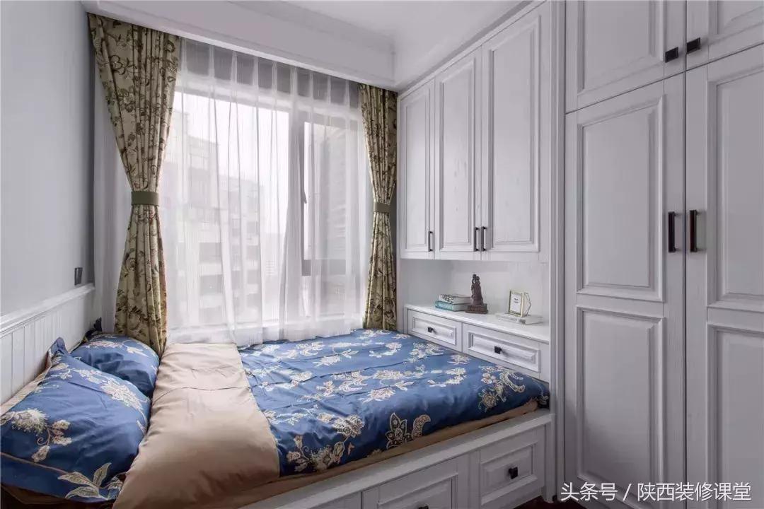 三个卧室的衣柜定制多少钱,卧室衣柜成品好还是定制的好