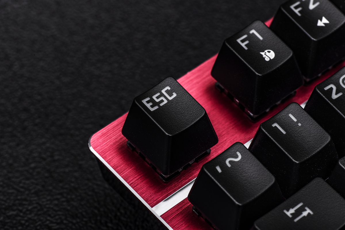 拒绝做油腻中年，浅谈键帽的那些事儿