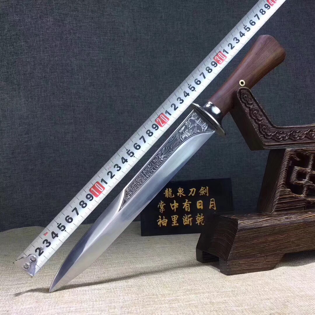 *首匕**短刀——龙血.