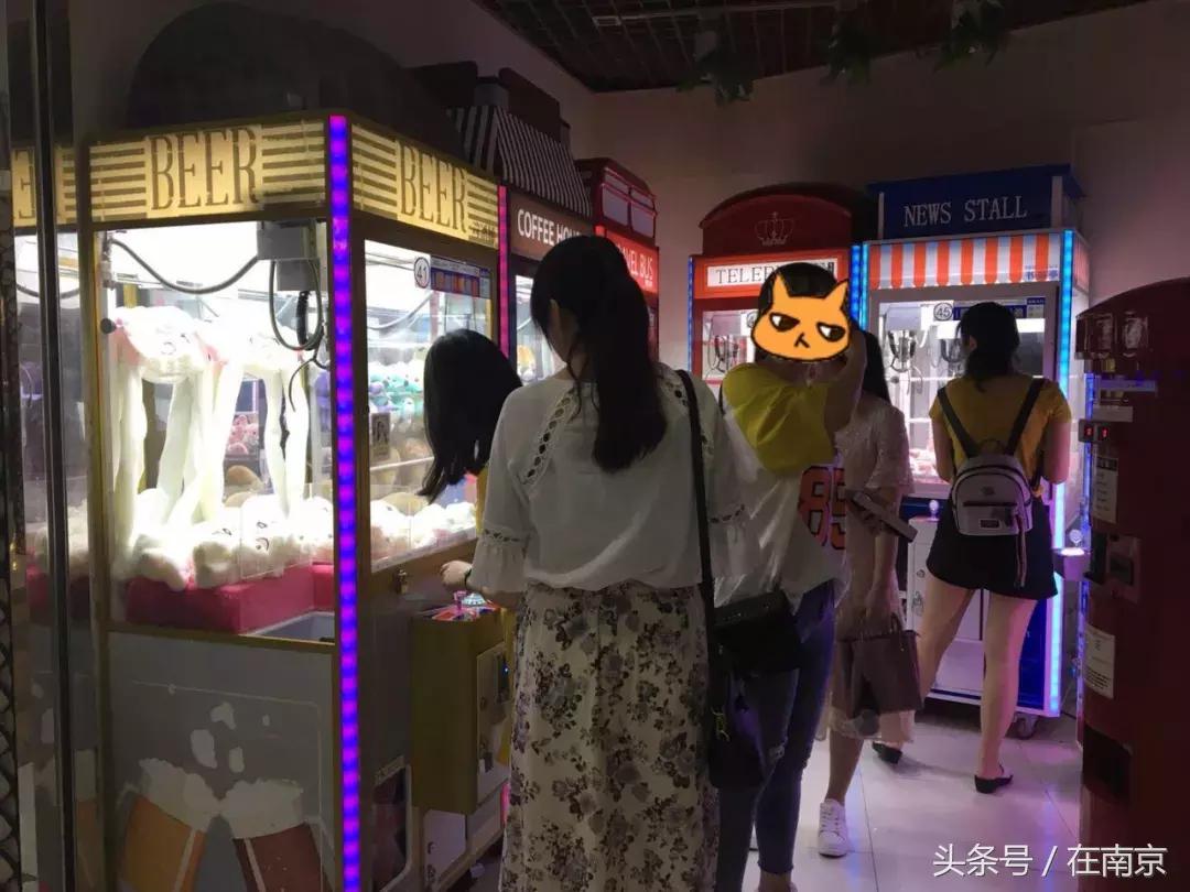 娃娃机抓不上来视频,娃娃机一个都抓不到