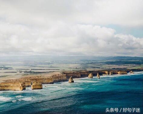 秋天发朋友圈的句子简短一句话,微信朋友圈经典语录短句