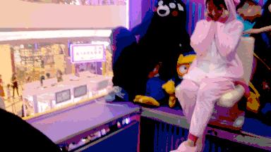 娃娃机惊现真娃娃,重庆网红大型娃娃机