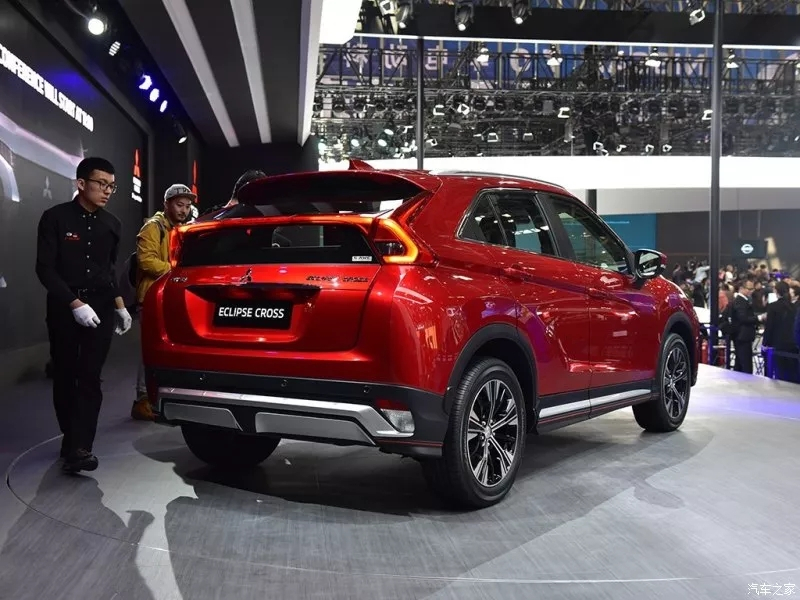 秋名山车神的练就之路,秋名山车神带你感受风的速度