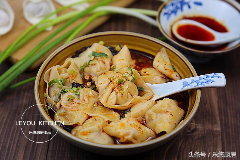 馄饨皮怎么做早餐30天不重样菜谱,多包点小馄饨放冰箱