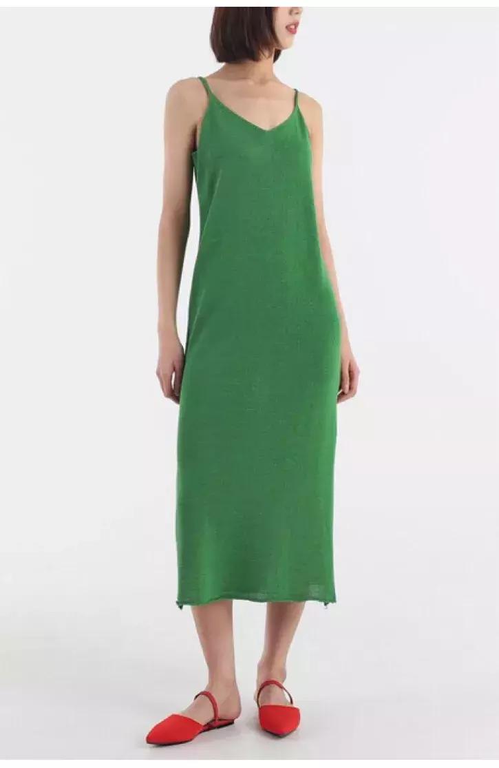 30刀就被她穿成街头女神，而你还没pick同色系？