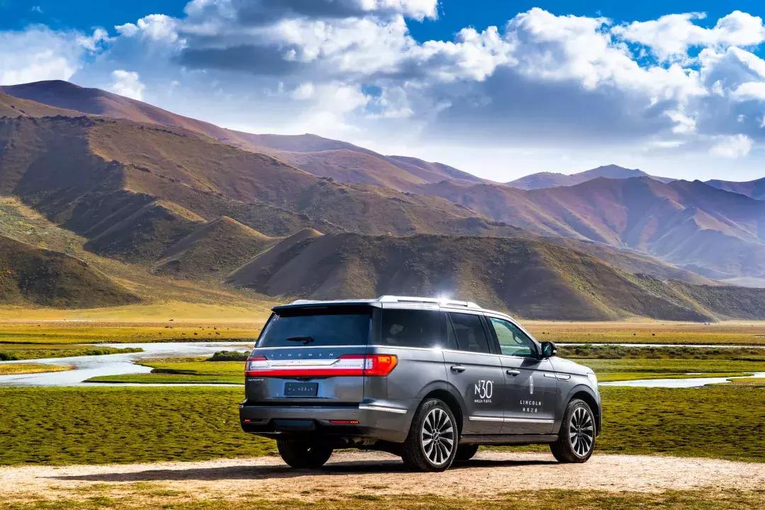 林肯领航员评测试驾视频,试驾评测2022款林肯领航员总统版