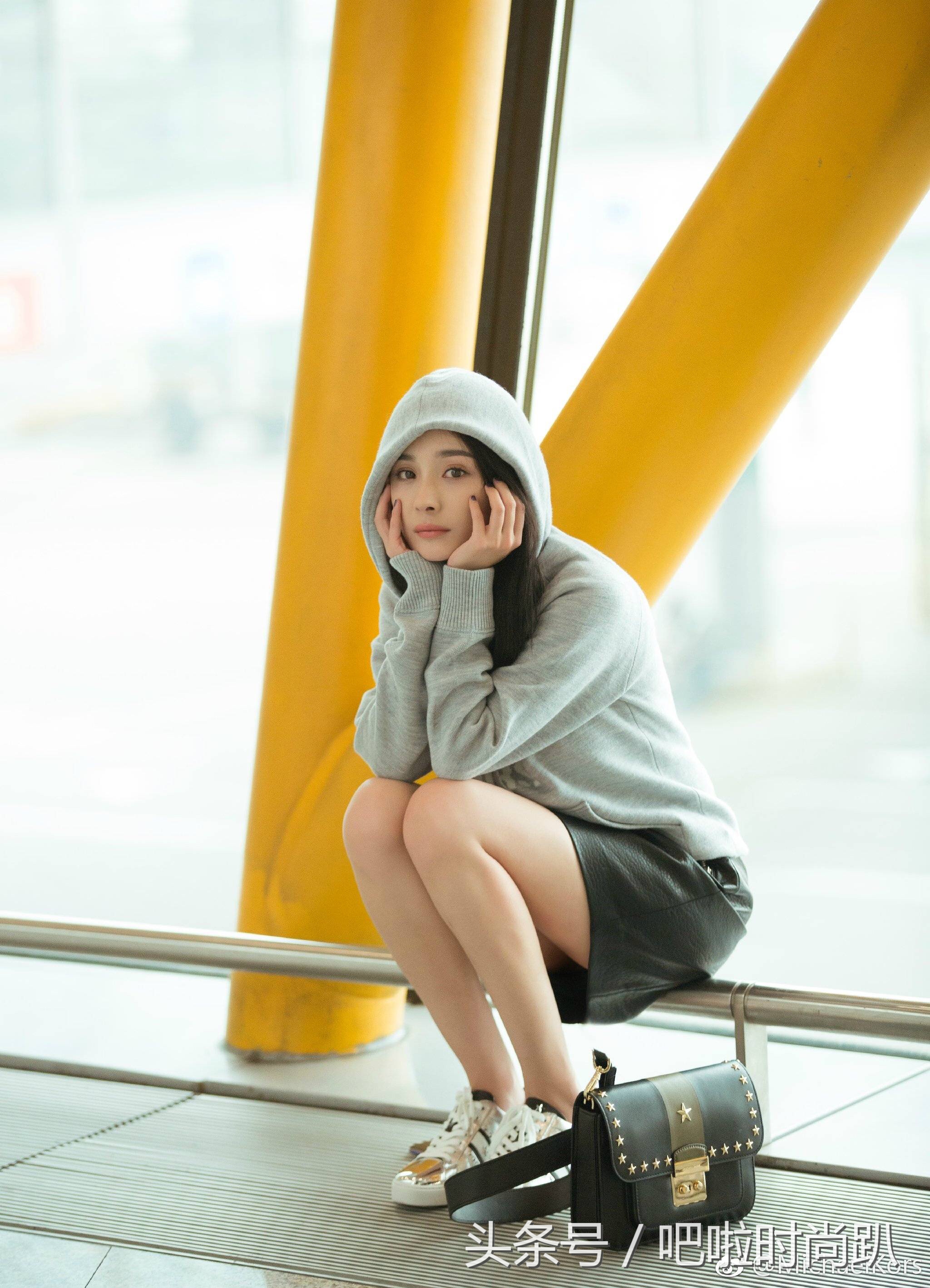 杨幂全新机场风格焕然一新,杨幂新中式机场同款