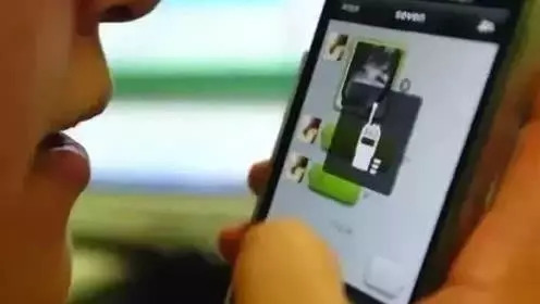 小心!微信惊现“山寨版”!能自动收钱、一键克隆朋友圈……