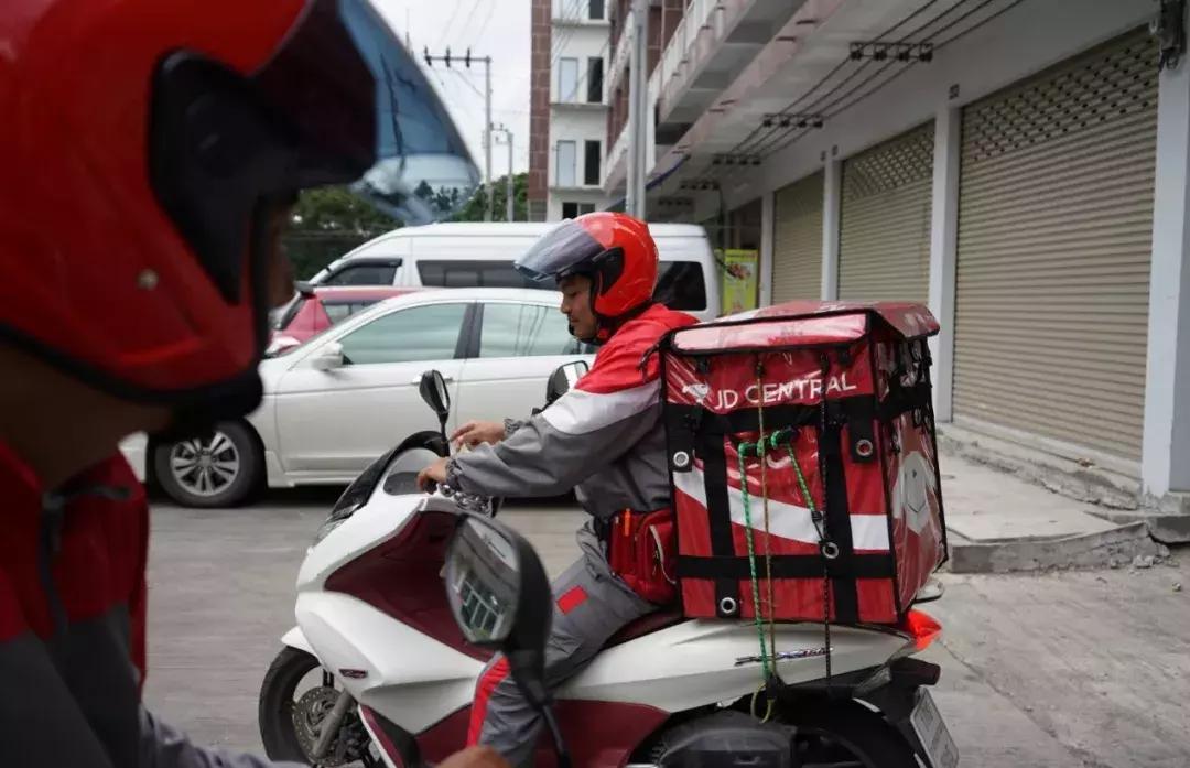 浜笢鐗╂祦娴峰鍙戝睍,浜笢鍑烘捣