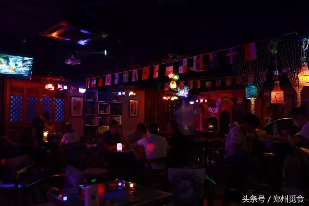 郑州开了一家超级豪华的酒吧,郑州很安静的酒吧
