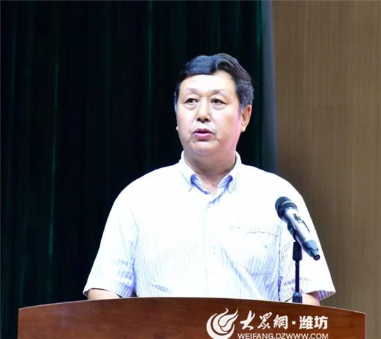 热烈庆祝第39个教师节表彰会素材,潍坊七中教师节