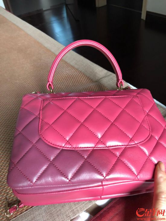 专柜买的香奈儿有瑕疵怎么办,香奈儿白色包染色了怎么清洗