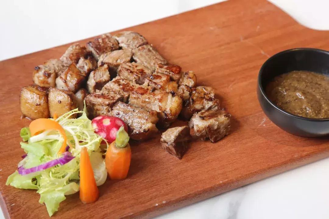 一千斤巨型龙虾,18斤巨型龙虾