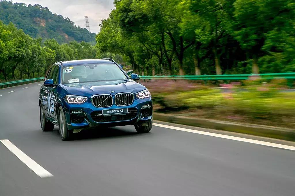 试驾新款宝马x3入门版,宝马x3国产后加长了吗