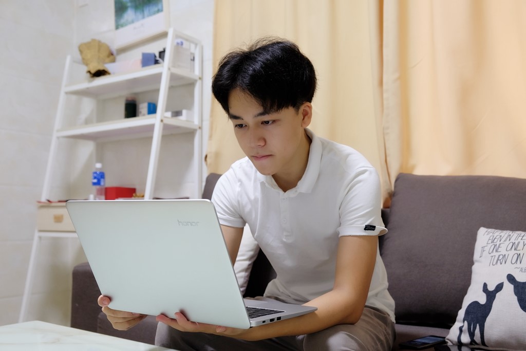 荣耀magicbook锐龙3500u版评测,戴尔灵越14pro和荣耀magicbookv14