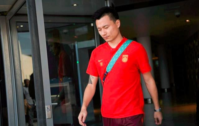 国足0比1输卡塔尔郜林,恒大球员郜林卡塔尔世界杯