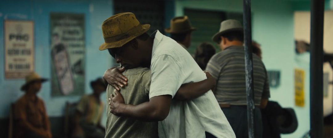 从贫民窟逆袭足球队,从贫民窟到篮球巨星