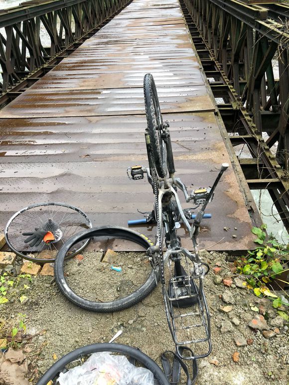 女骑士大踏板摩旅318川藏线 (318川藏线天堂之路)