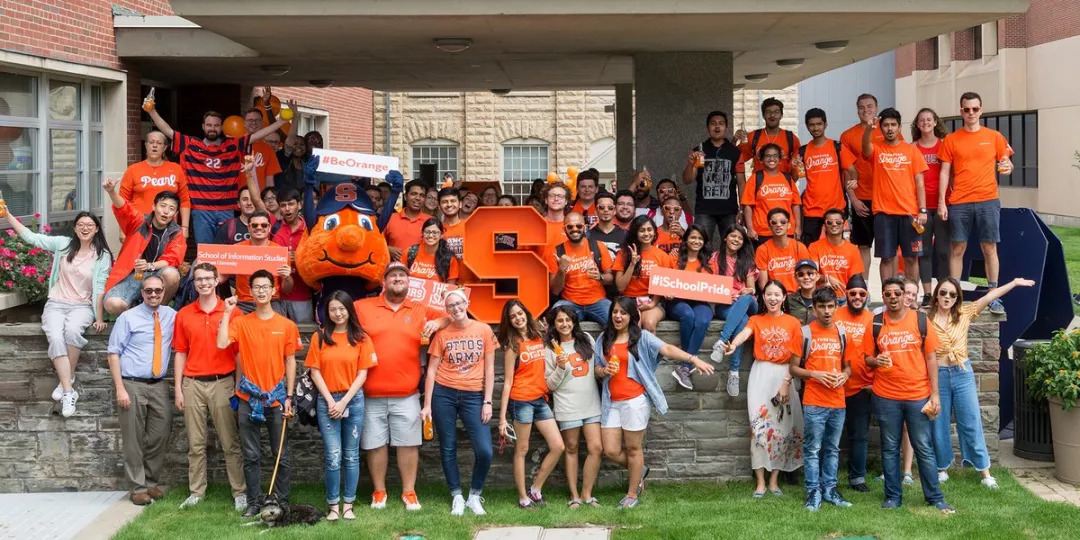 国外开学季节,开学的场面有多震撼