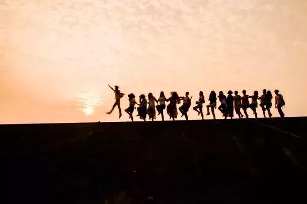 青春期自卑的孩子如何引导,怎样从自卑心理走出来