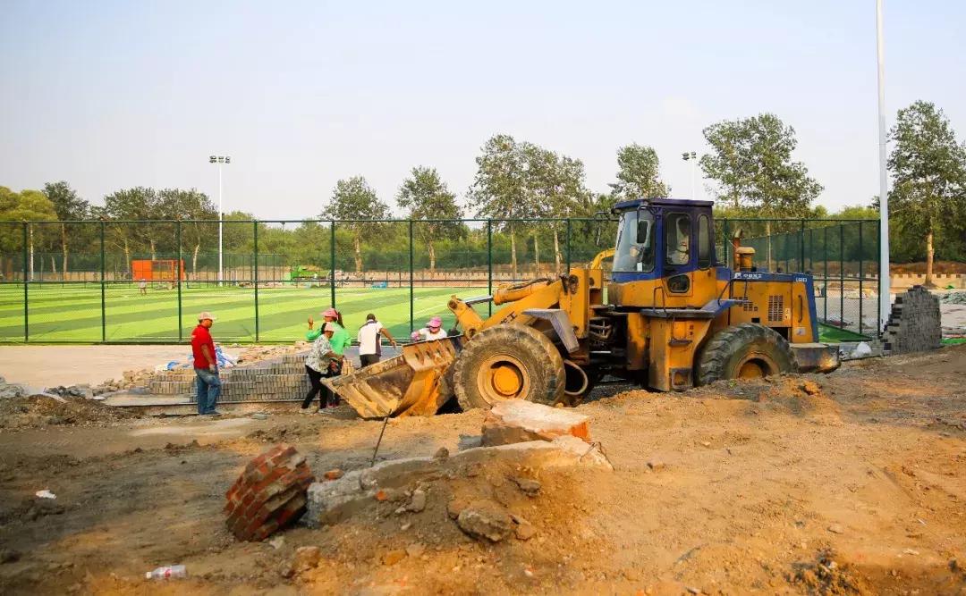 唐山南湖足球公园免费吗,唐山南湖足球游乐园