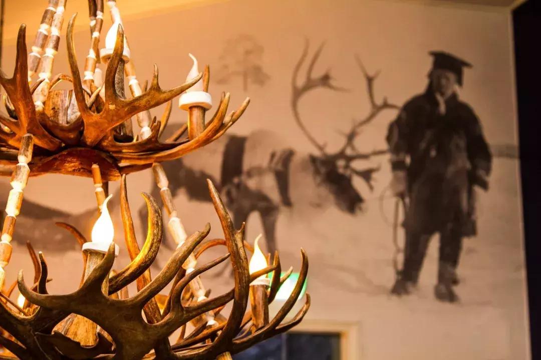 小木屋，玻璃顶，火山温泉，住这些酒店，get最cool极光姿势