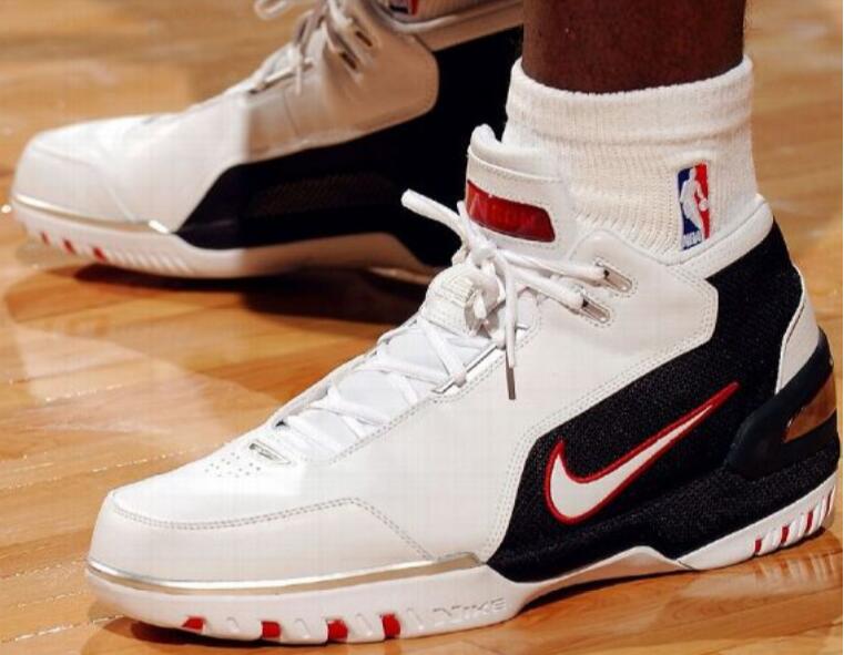 espn评科比詹姆斯历史地位,espn评价2011年詹姆斯去热火