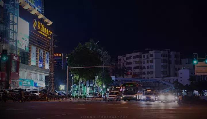 工资和还贷：海口人的夜晚，其实比白天更忙