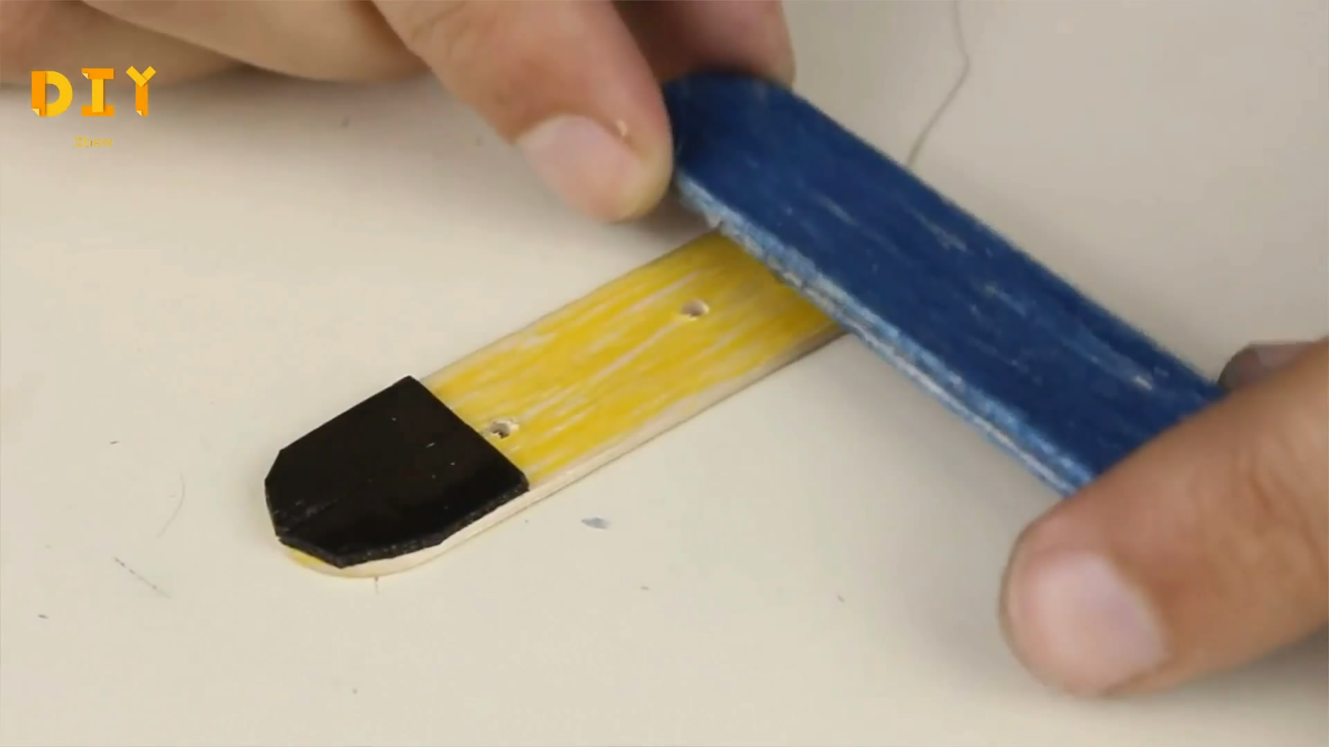 动手制作小手工玩具diy,简易玩具制作方法50字